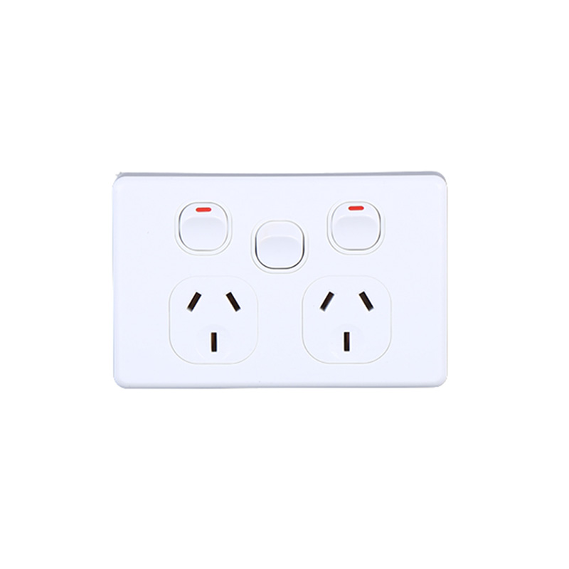 AVOL AVOL Power Point 2 Gang Double Pole | 1 Extra Switch | 250VAC 10A | White | Horizontal ESW164