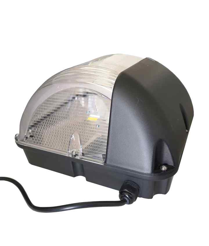 CLA LED Exterior Bulkhead Light IP65 IK10 - Image 2