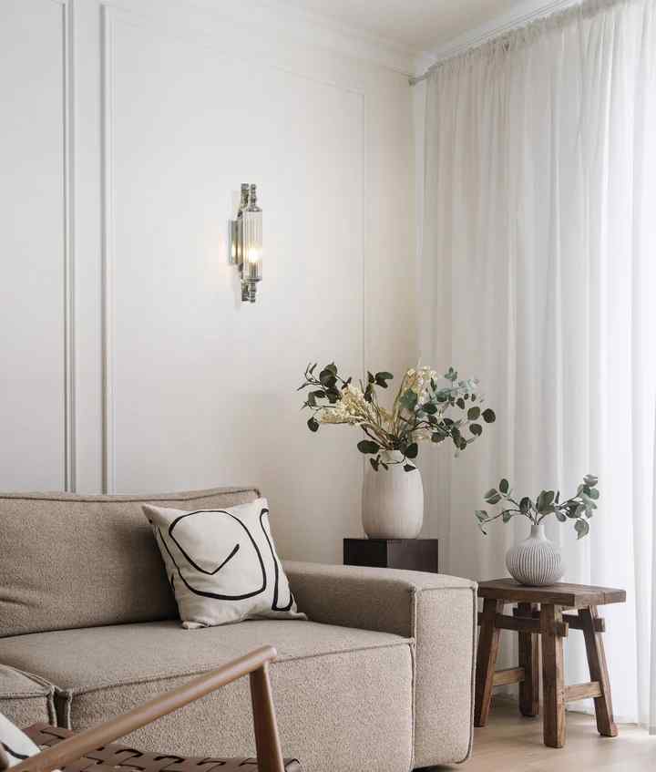 CLA RODILLO: Interior Tubular Clear Glass Wall Lights - Image 4