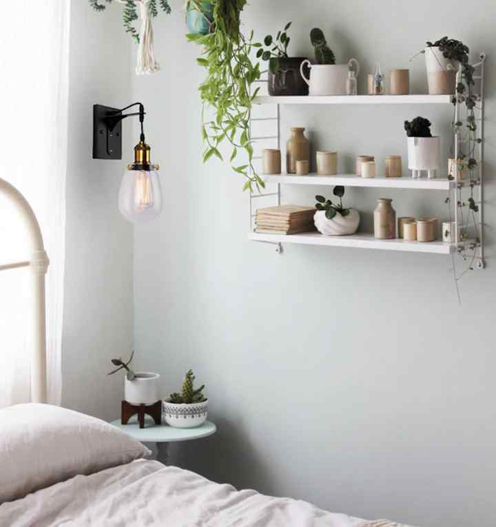 CLA STRUNG: Interior Decorative Black / Antique Brass and Clear Pear Shape Glass Wall Light - Image 4