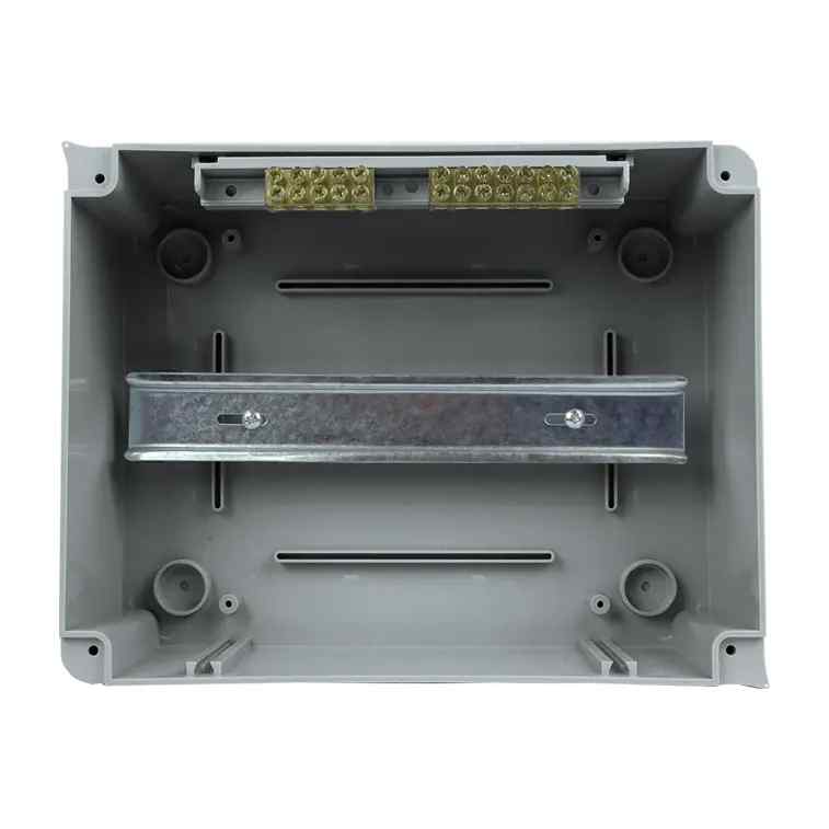 CSG Weatherproof Enclosure IP65 12 Pole - Image 4