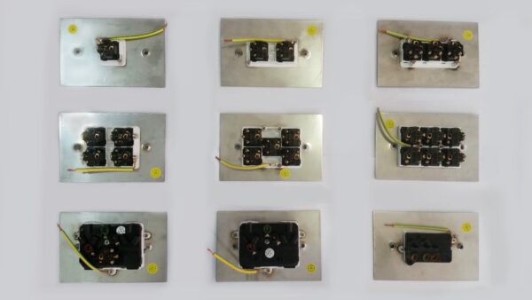 DEXTON FLAT STAINLESS STEEL FIVE LIGHT SWITCH – 5 GANG DXSSW5 - Image 3